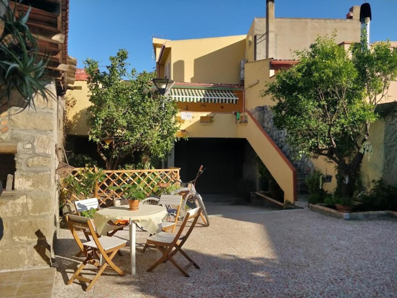 Anticacasaliori Bed and Breakfast Dolianova Εξωτερικό φωτογραφία